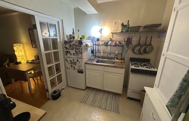 1 bed, 1 bath, $995, Unit 45