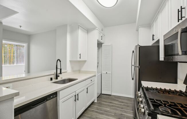 2 beds, 2 baths, 1,150 sqft, $3,698, Unit 212