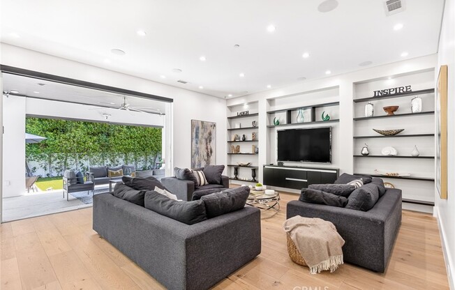 12606 EMELITA ST