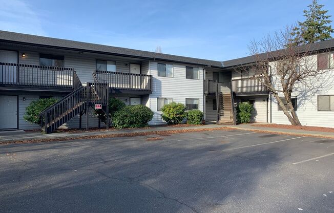 Yorba (1292 SE 4th Ave)