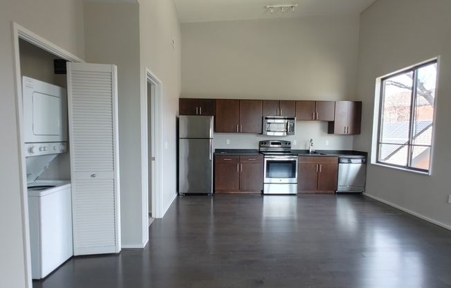 3632 Gillham Rd.