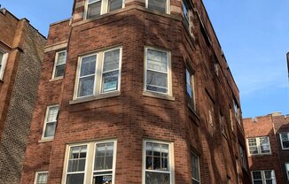 2046 W FARRAGUT AVE