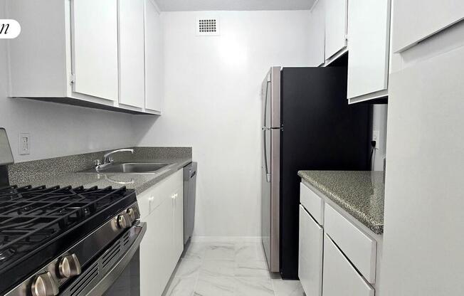 Studio, 1 bath, $3,600, Unit 7A