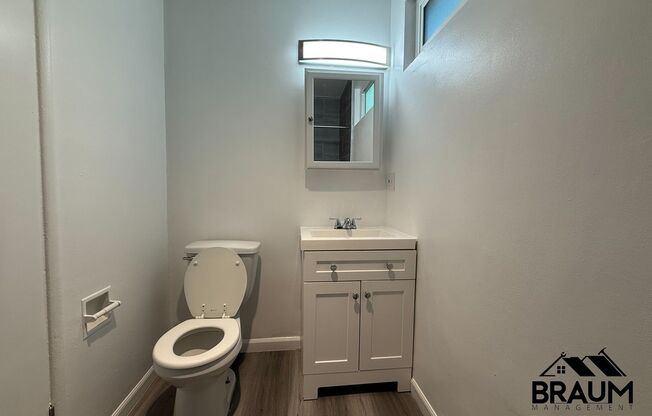 Studio, 1 bath, 500 sqft, $1,550, Unit 10