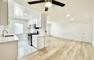 6025 WHITSETT AVE