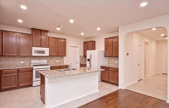 3 beds, 2 baths, $2,050