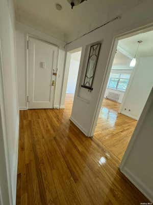 2 beds, 1 bath, $2,500, Unit 67E