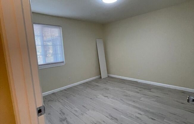 2 beds, 1 bath, 945 sqft, $1,500, Unit 088