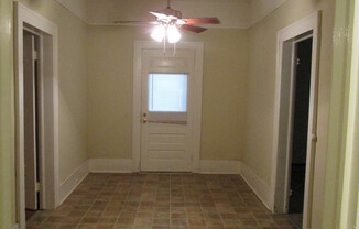 2 beds, 1 bath, $1,600