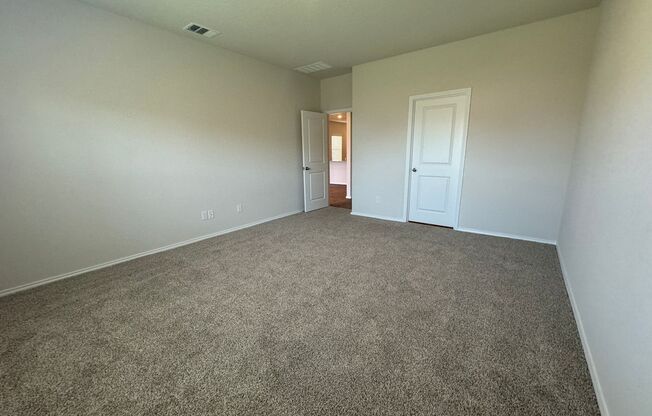 3 beds, 2.5 baths, $1,850