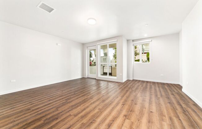 2 beds, 1 bath, 989 sqft, $2,850, Unit 109