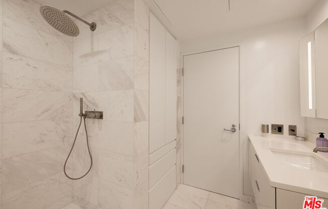 2 beds, 2 baths, 2,320 sqft, $7,950, Unit 307