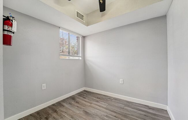 Studio, 1 bath, 500 sqft, $945, Unit 2807 Beauchamp - STUDIO2