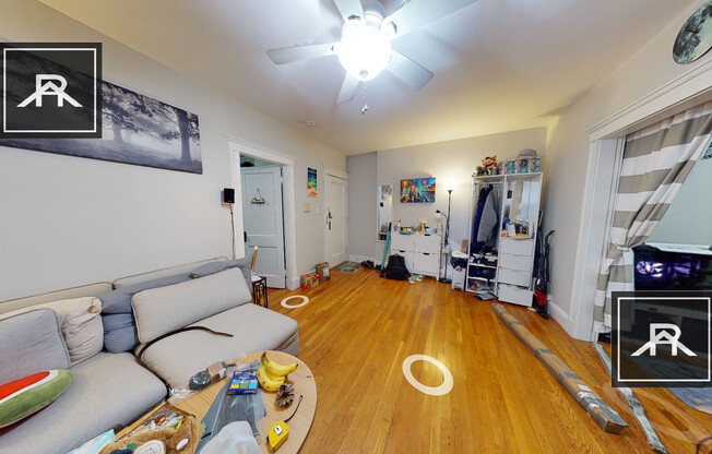 13 GRAY ST