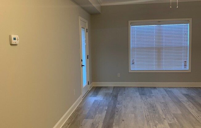 1 bed, 1 bath, 848 sqft, $900, Unit 60