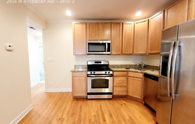 2856 W ROSEMONT AVE