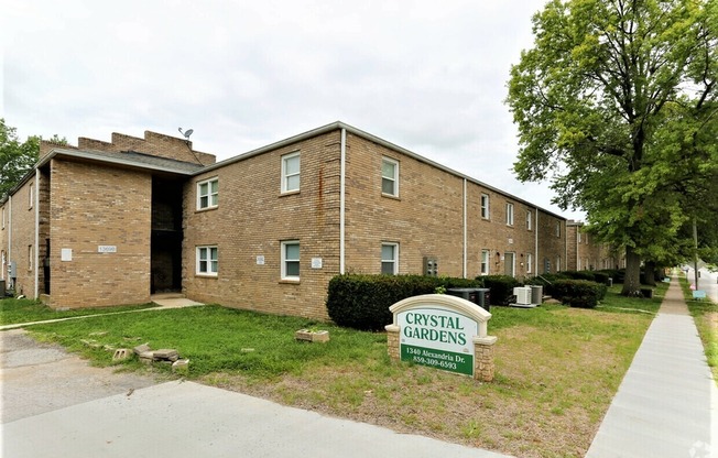 Crystal Gardens-KY  (5)