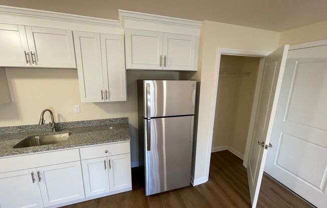 1 bed, 1 bath, 771 sqft, $1,345, Unit Apt 1111