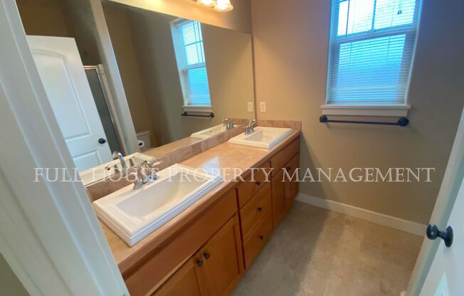 3 beds, 2 baths, $2,295