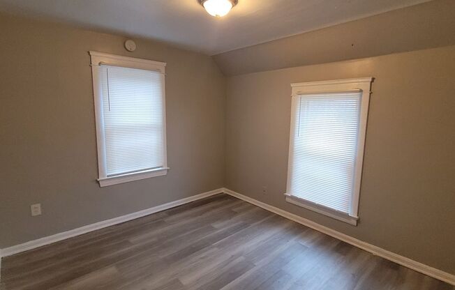 3 beds, 1 bath, $1,697