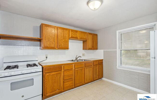 3 Bedroom 1 bathroom House