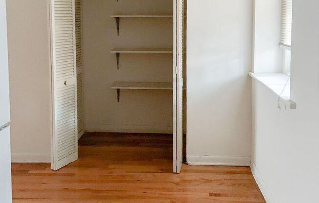 Studio, 1 bath, 925 sqft, $1,850, Unit 2606RA-G