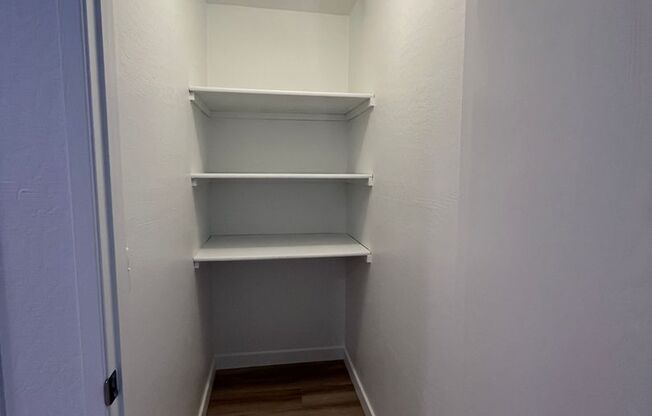 Studio, 1 bath, 480 sqft, $1,550, Unit 131