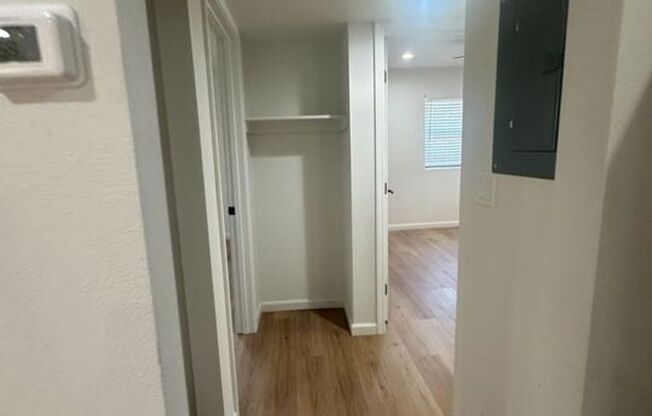 2 beds, 1 bath, 802 sqft, $1,595, Unit 114