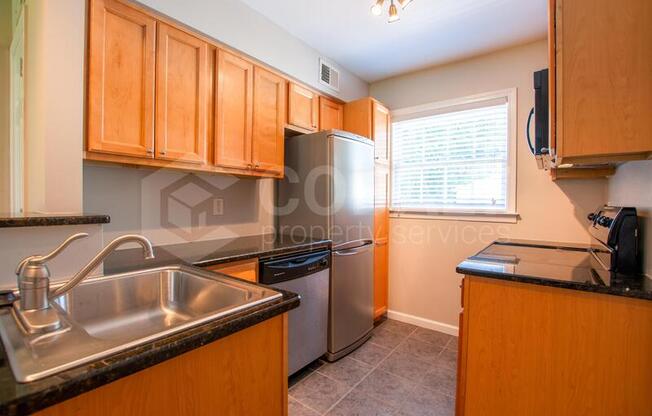 190 KIRKWOOD RD NE
