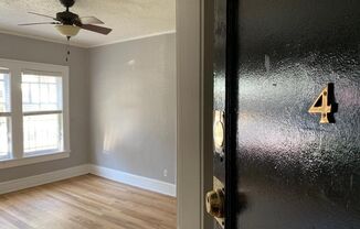 1 bed, 1 bath, 850 sqft, $1,795, Unit 443-4