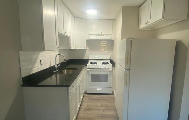 Aiken Ave. Apartments