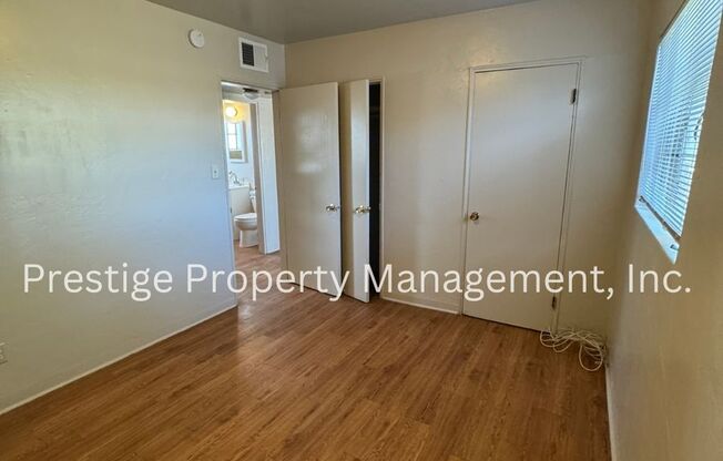 2 beds, 1 bath, 1,000 sqft, $995, Unit 1