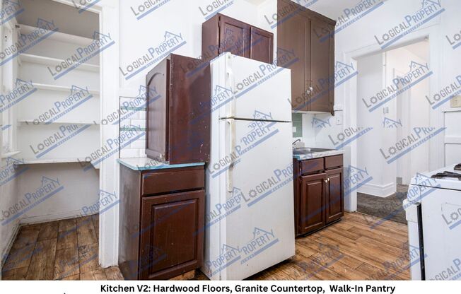 1565 W GRAND BLVD
