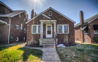 Adorable brick bungalow in the heart of South City!