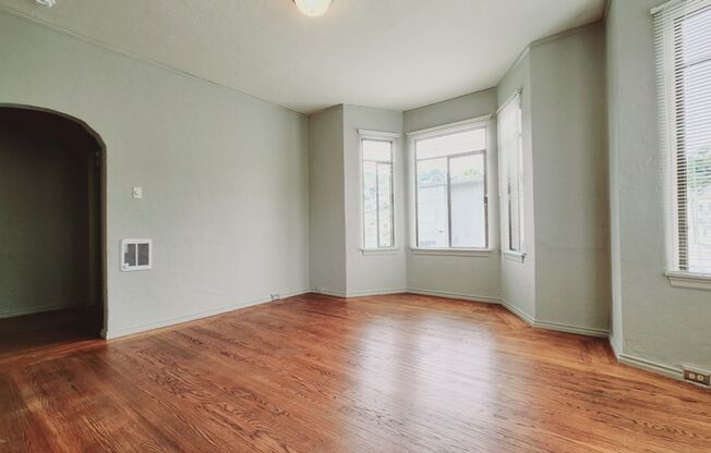 Studio, 1 bath, $2,150, Unit 06