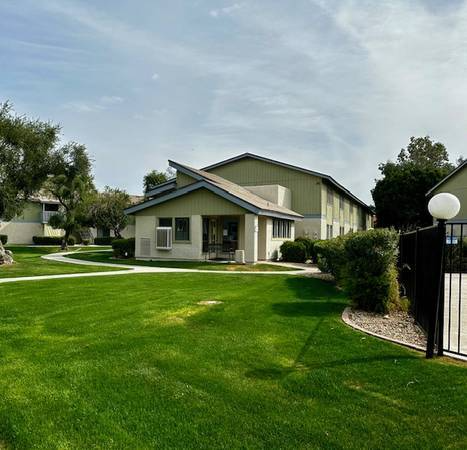 9231 N 99 AVE