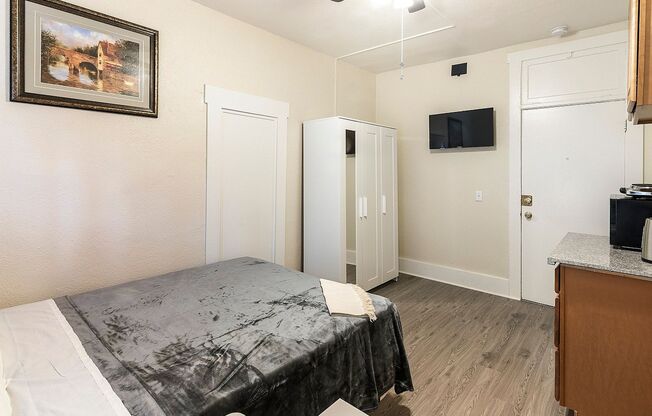 Studio, , 147 sqft, $1,095.42, Unit # 05