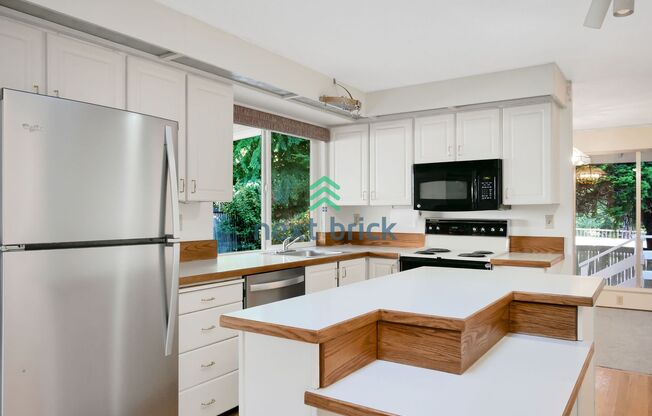 3 Bedroom 2 bathroom Home for Rent!