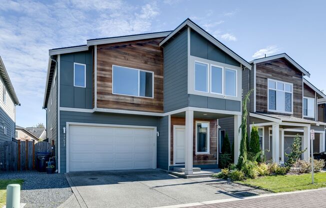 Marysville Luxury 5 Bed Home Plus Bonus Space! 2 WEEKS FREE RENT