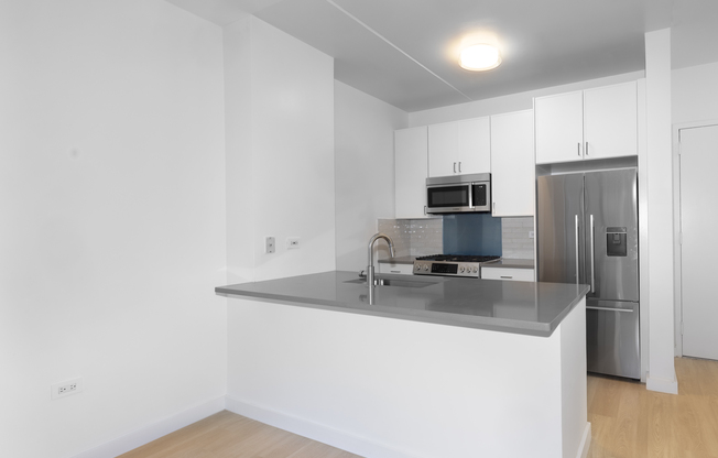 1 bed, 1 bath, $5,600, Unit 3C