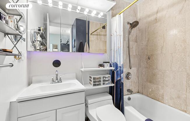 1 bed, 1 bath, 585 sqft, $4,000, Unit 12C