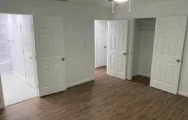 3 beds, 2 baths, $1,800, Unit UNIT B