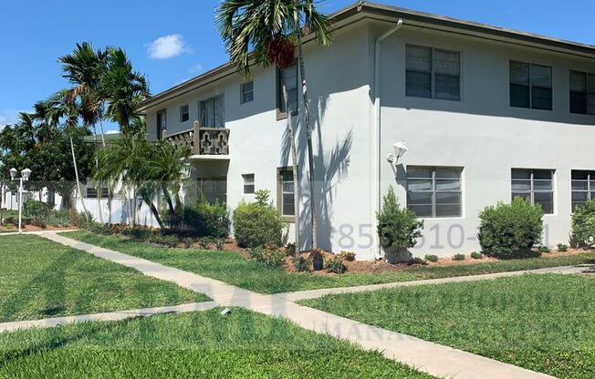 1 bed, 1 bath, 751 sqft, $1,725, Unit 5