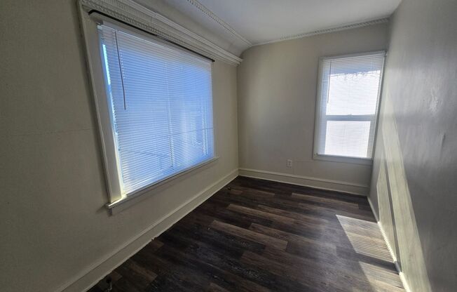 6901-13 W Mitchell St.