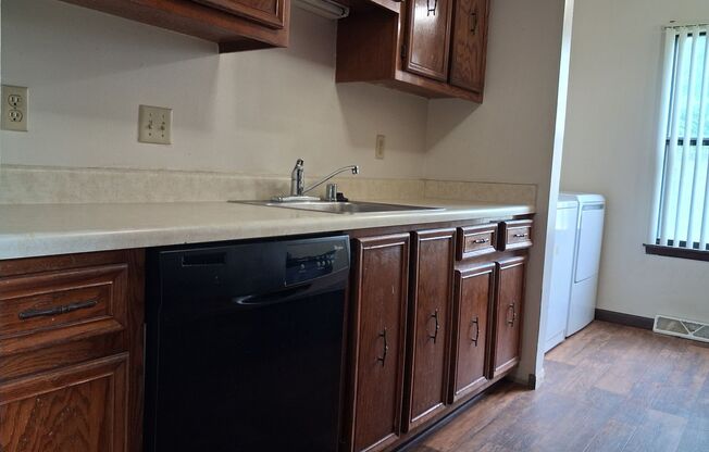 2 beds, 1.5 baths, 1,000 sqft, $1,650, Unit 8167-8167B