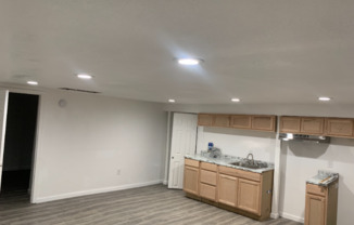 732 N VICTOR AVE