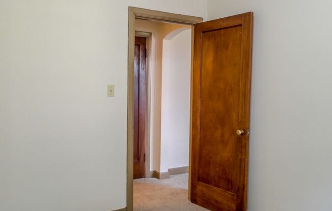 1 bed, 1 bath, 560 sqft, $855, Unit 55-21