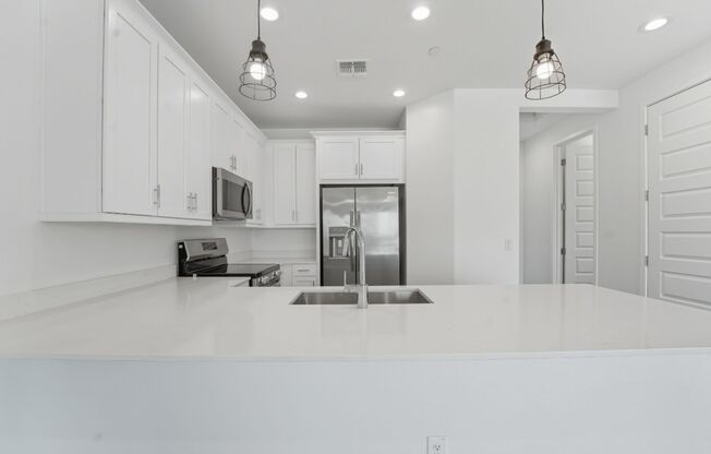 Like Brand New Luxurious Modern 3 Bedroom 2 Bath Townhome in Warner Meadow – Rare Rental Opportunity!