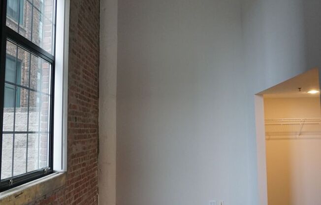 2 beds, 1 bath, 1,054 sqft, $1,450, Unit 110-101