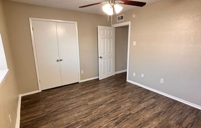 2 beds, 1 bath, 853 sqft, $1,425, Unit 607